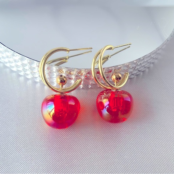 ๐Flush Red Cherry Drop Earrings - Picture 5 of 7